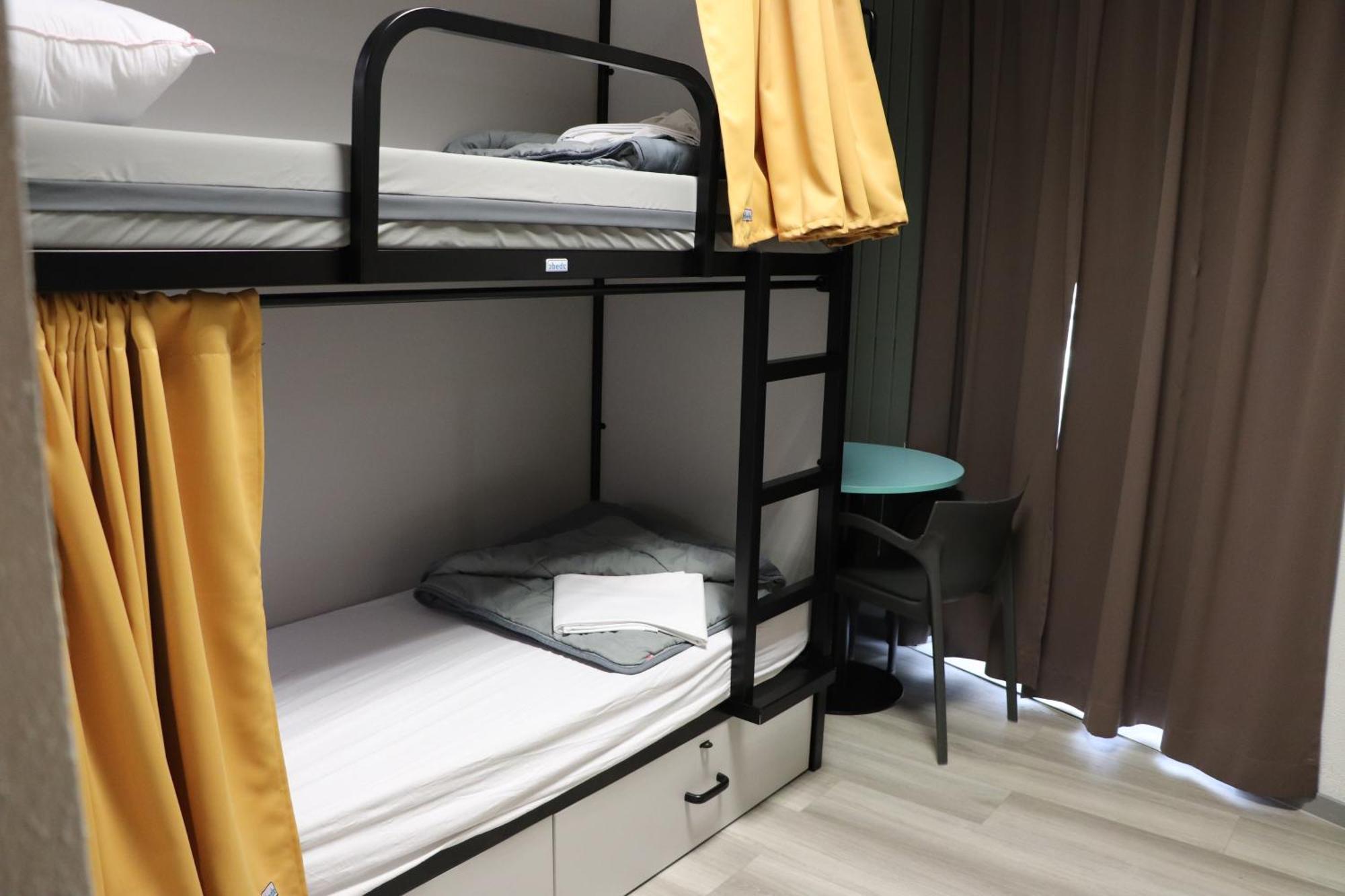 Hi Jacques Brel Hostel Brussels Luaran gambar