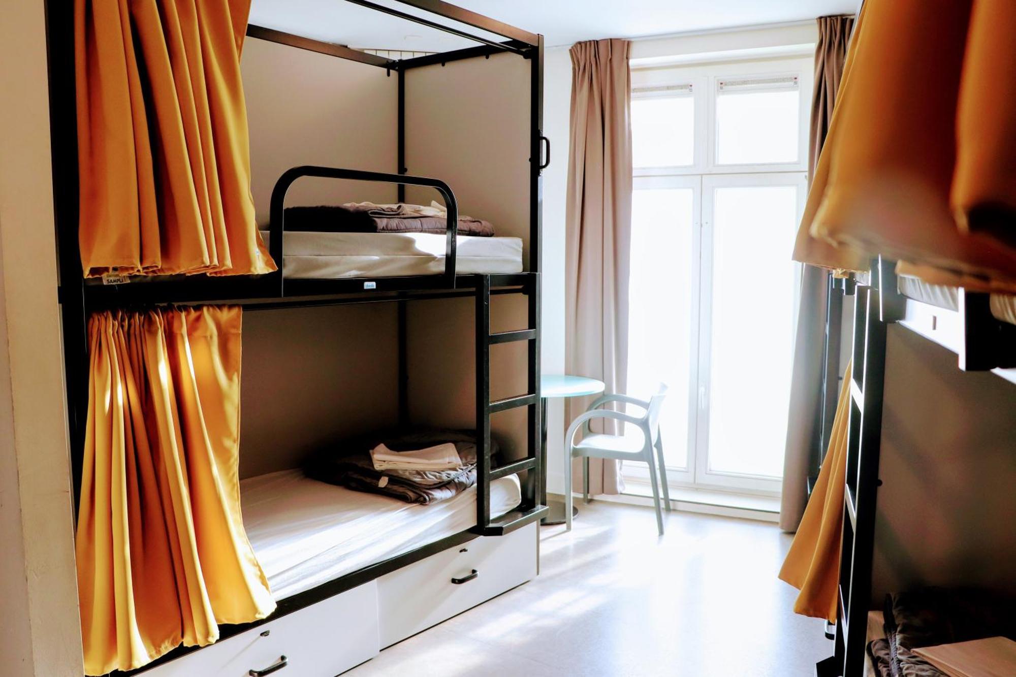 Hi Jacques Brel Hostel Brussels Luaran gambar